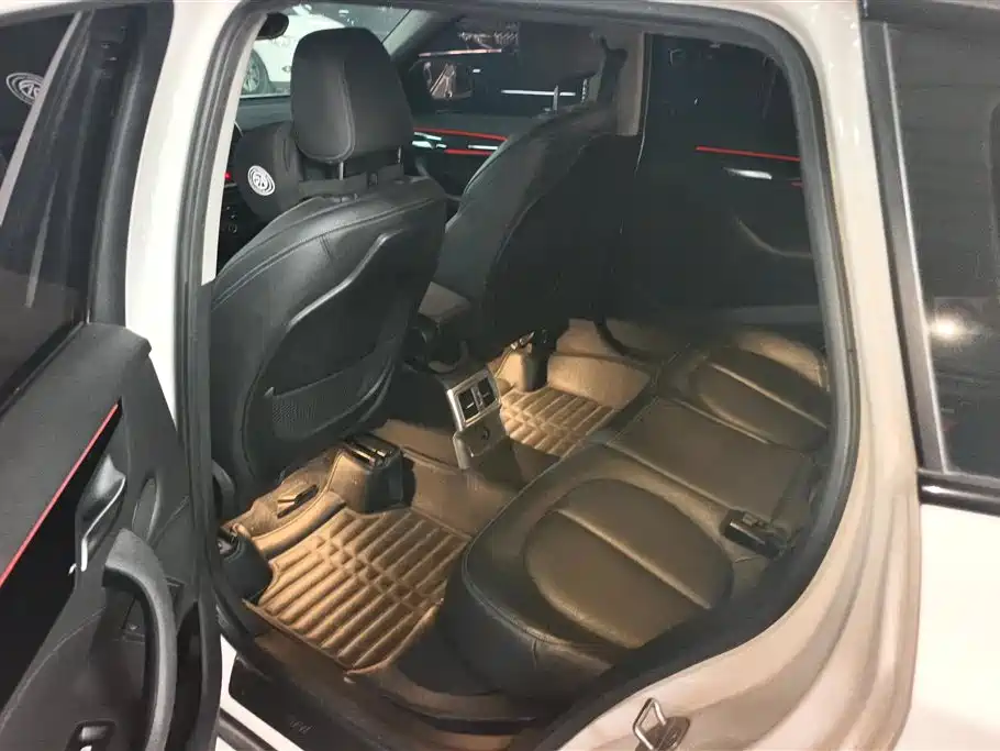 BMW X1 2016 sDrive20Li Luxury Model фото 11