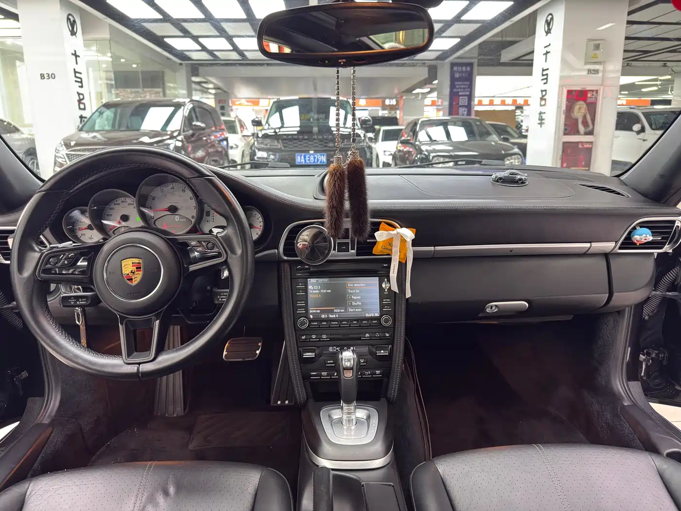 Porsche 911 2010 Targa 4S 3.8L фото 14