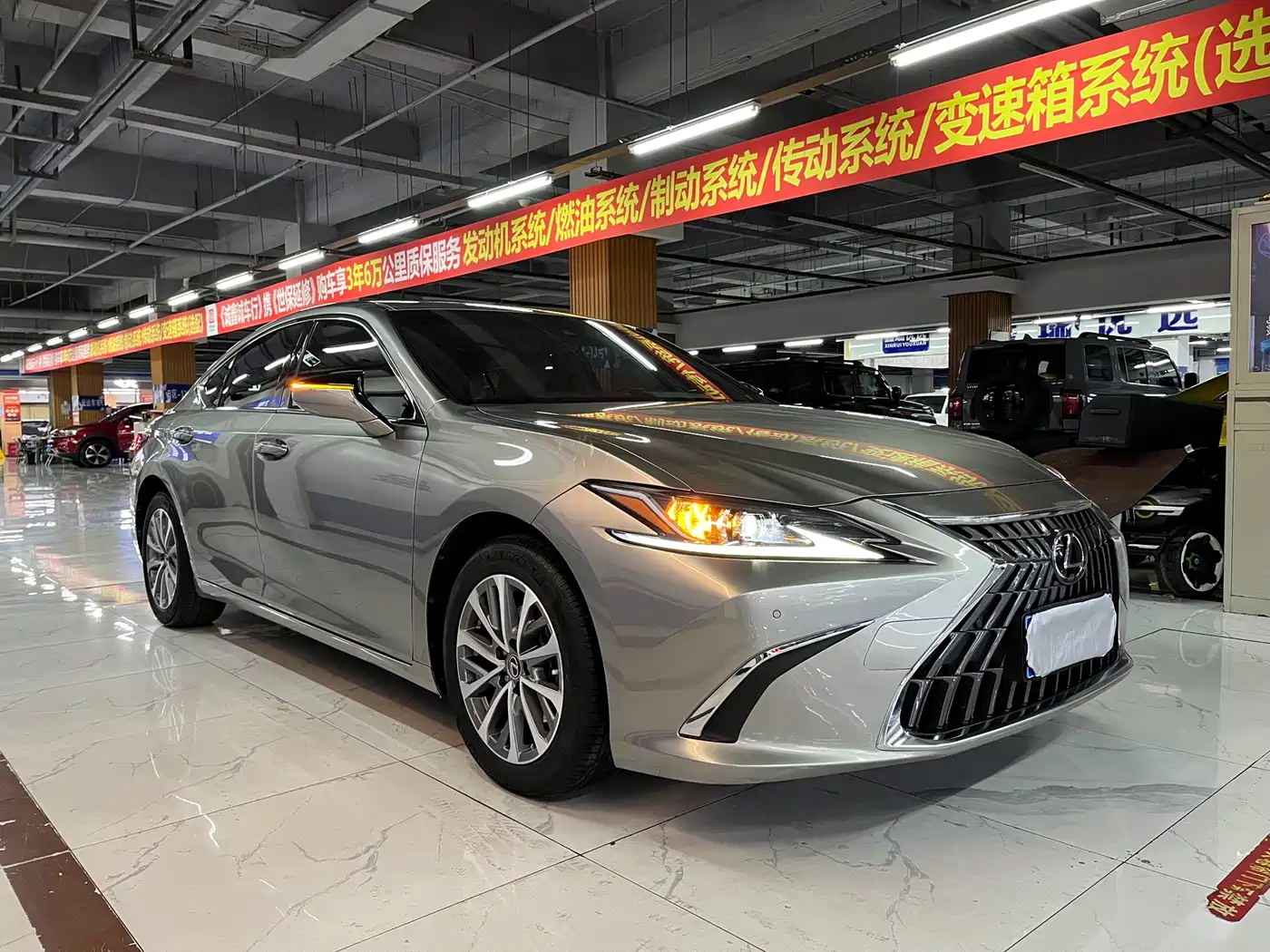 Lexus ES 2022 300h Excellence Edition фото 6