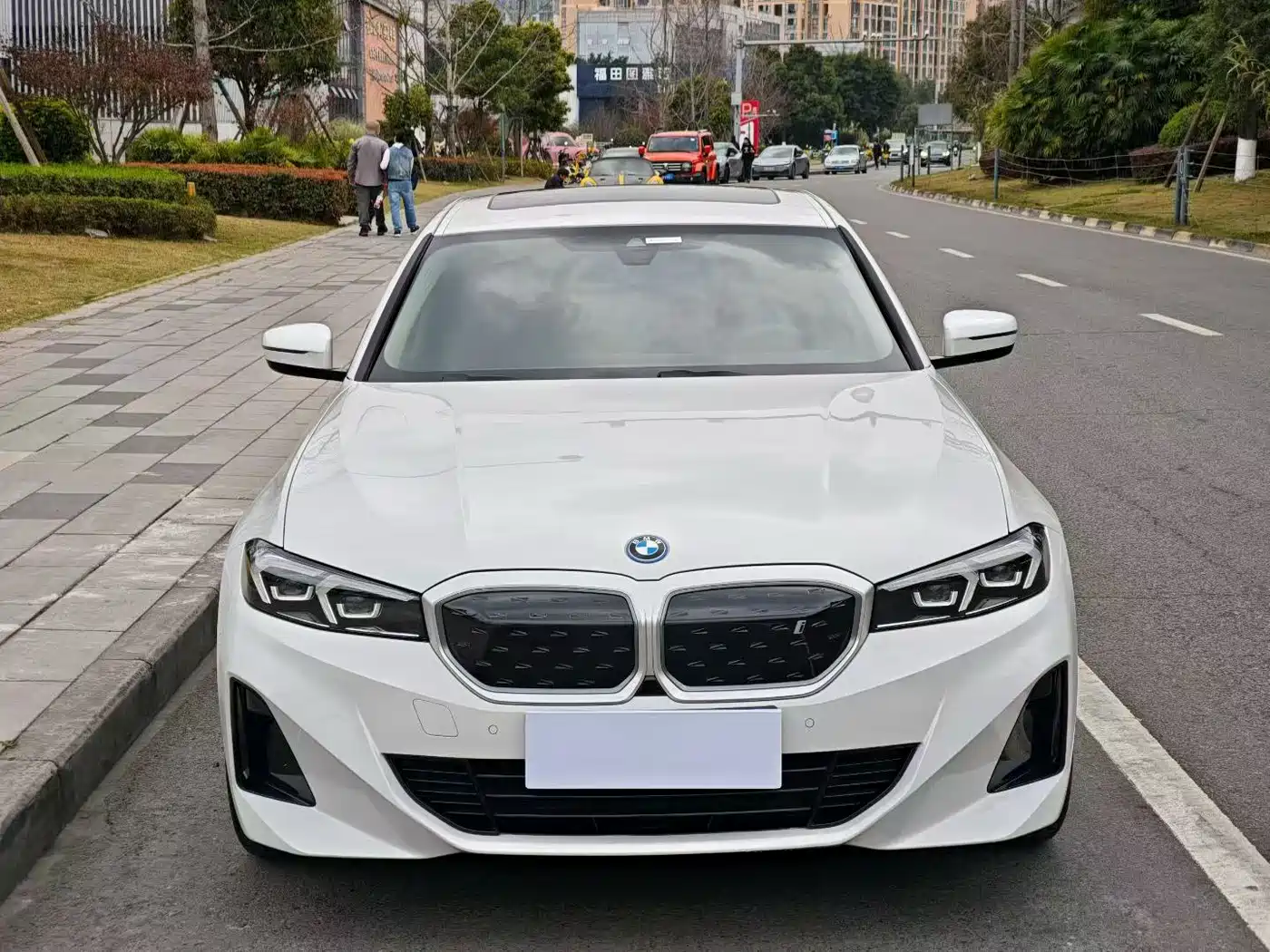 BMW i3 2022 eDrive 35 L фото 2