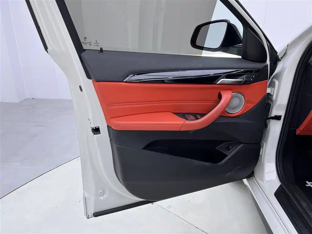 BMW X2 2020 sDrive25i Leading M Sport Package фото 17