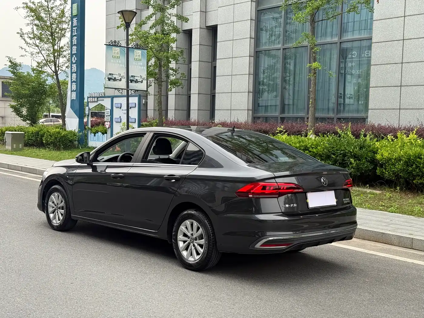 Volkswagen Bora 2023 200TSI Manual Comfort Edition фото 5