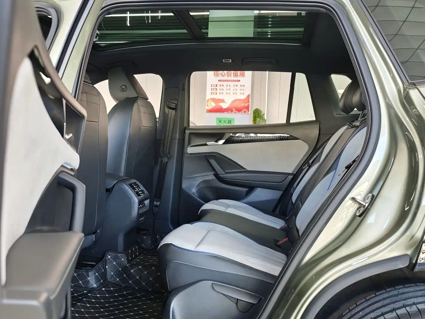 Volkswagen Tayron 2025 Model Tayron L 380TSI 4WD Luxury Easy Package фото 7