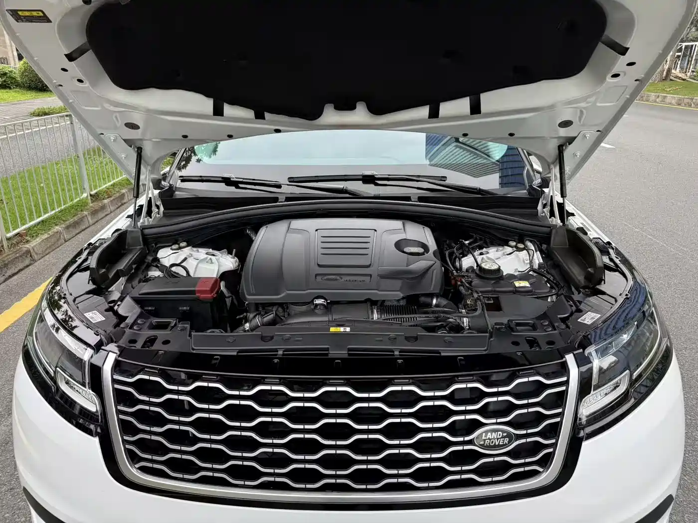 Land Rover Range Rover Velar 2021 P250 фото 17