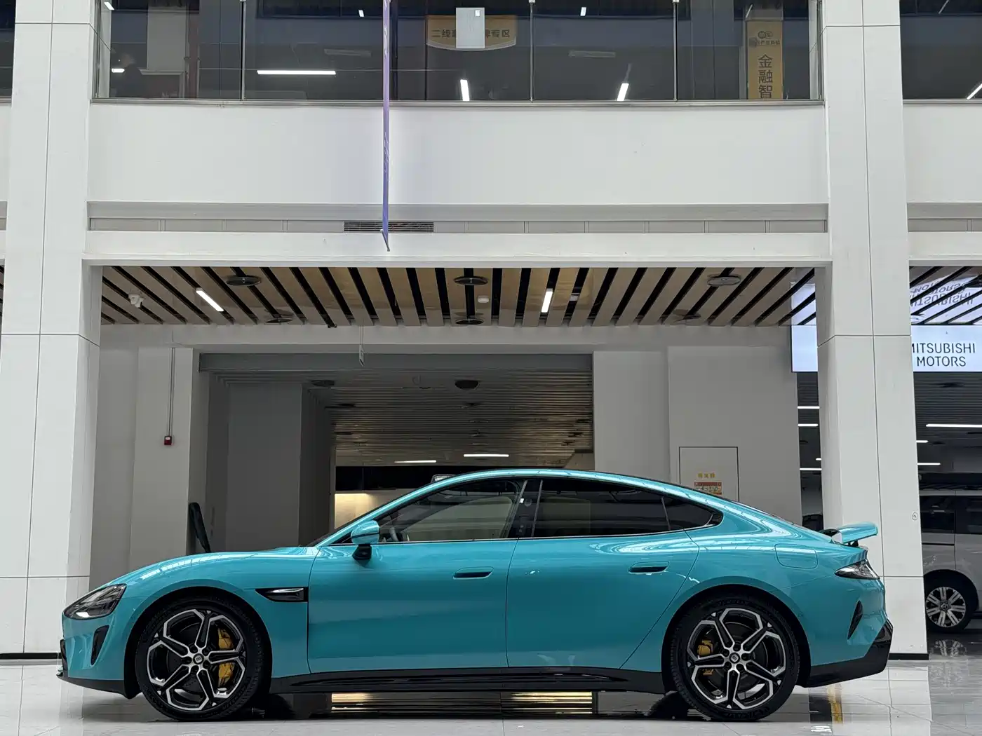 XIAOMI CAR XIAOMI SU7