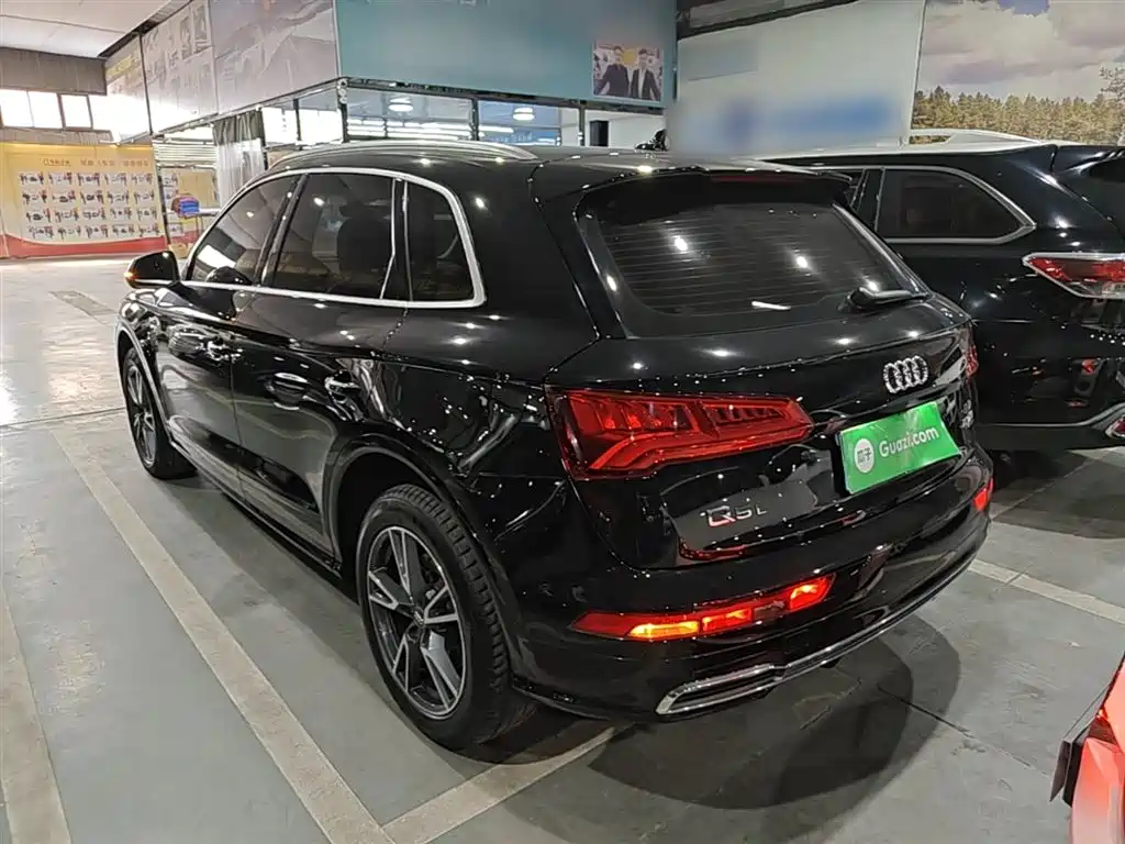 Audi Q5L 2020 45 TFSI Exclusive Fashion фото 5