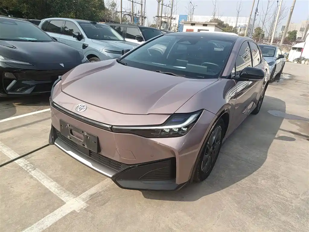 Toyota bZ3 2023 616km Long Range Premium