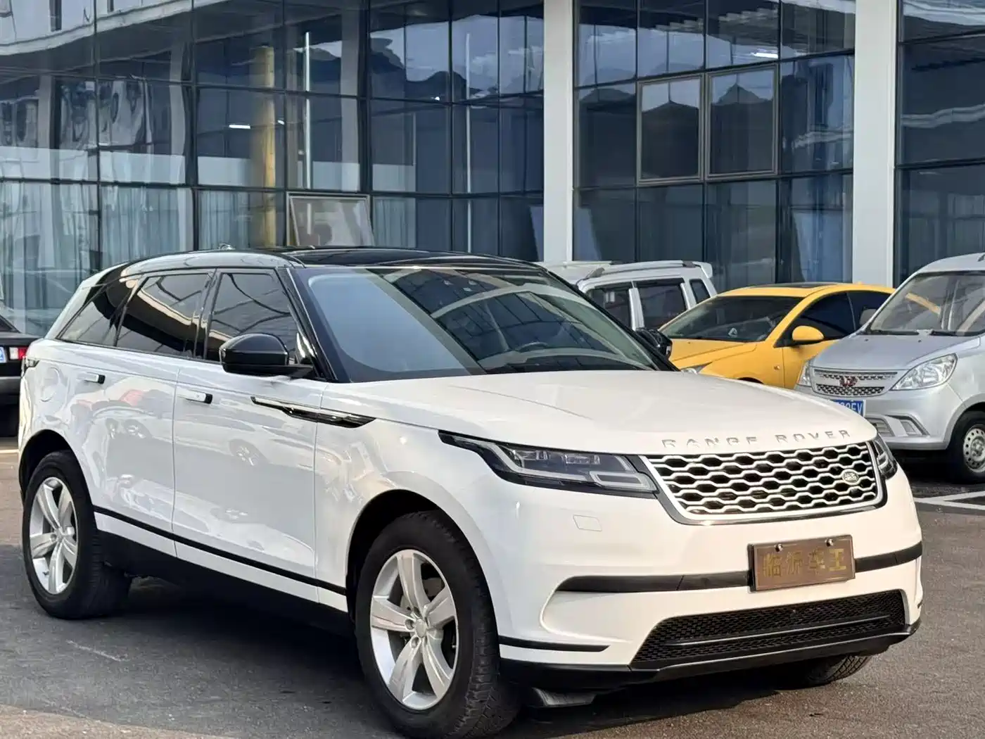 Land Rover Range Rover Velar 2017 P250 S фото 2