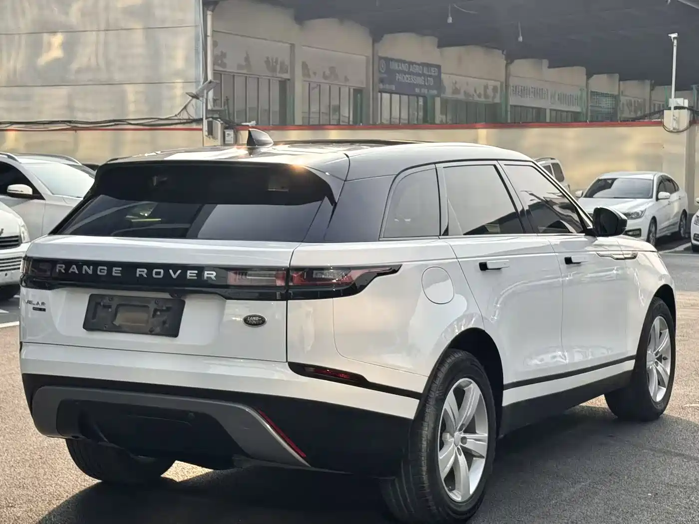 Land Rover Range Rover Velar 2017 P250 S фото 8