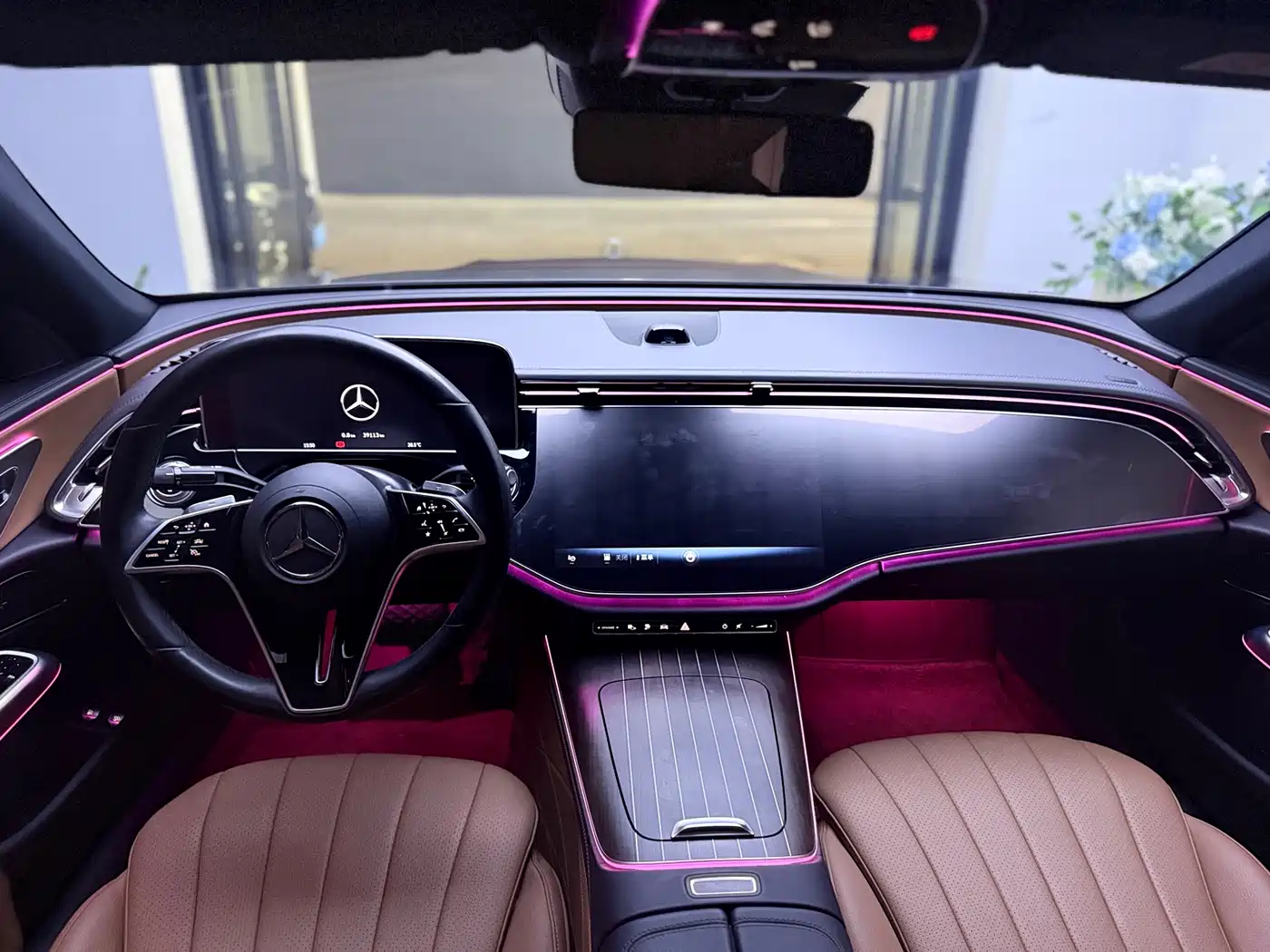 Mercedes-Benz E-Class New Energy 2024 E 350 e L Plug-in Hybrid Sedan фото 5