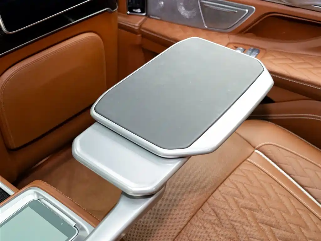 BMW 7 Series 2019 Facelift M760Li xDrive V12 Sport Package фото 15