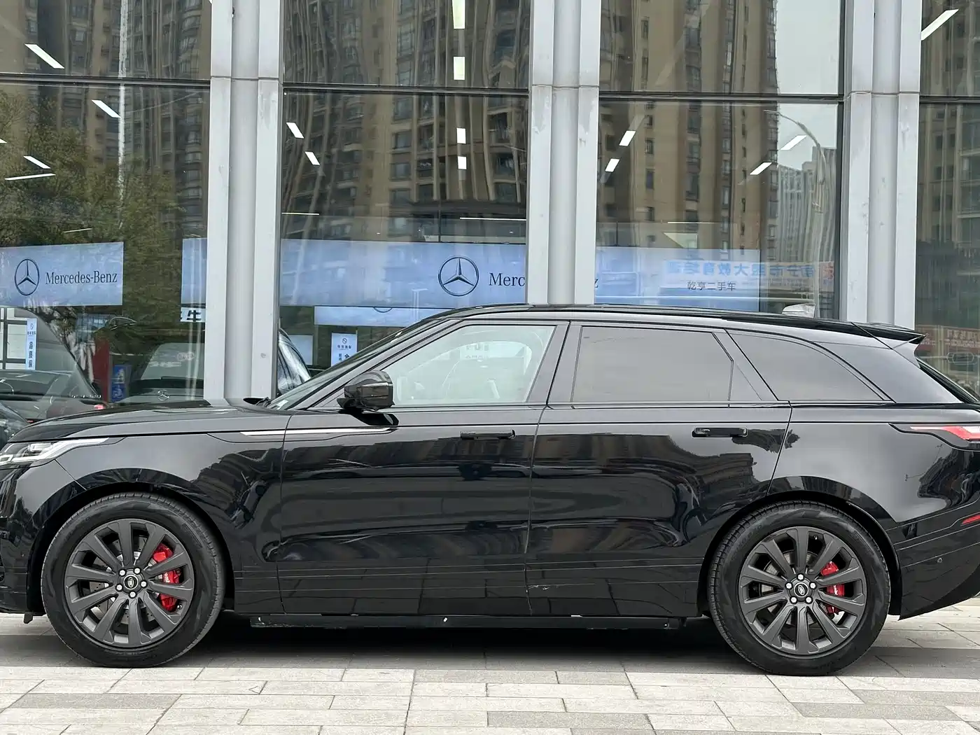Land Rover Range Rover Velar 2018 P380 R-DYNAMIC SE фото 3