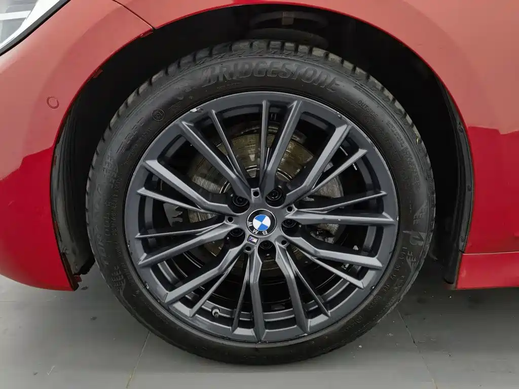 صورة 17 - BMW 3 Series