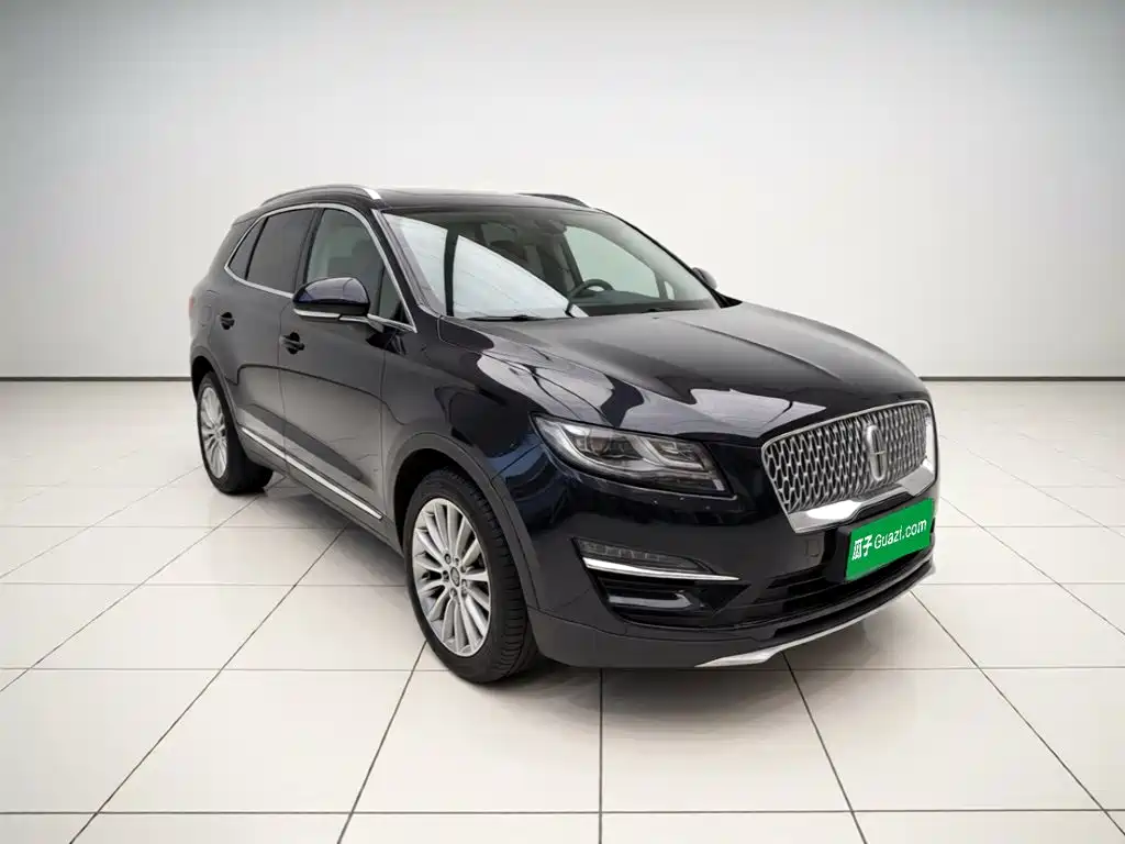 Фото 3 - Lincoln MKC