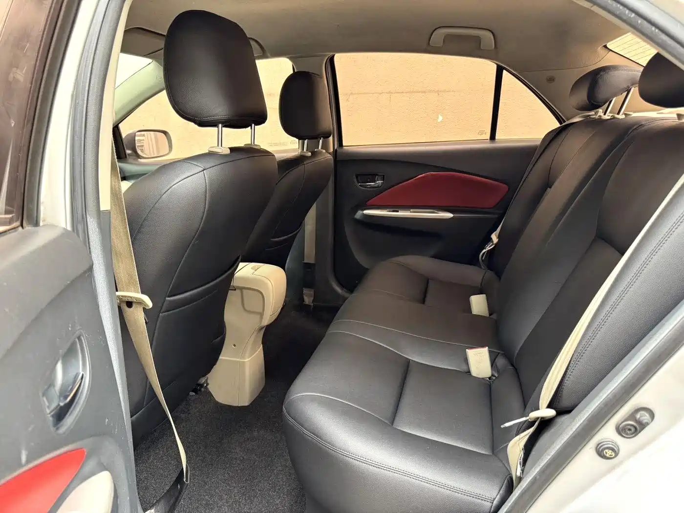 Toyota Vios 2010 1.6L GL-i MT фото 6