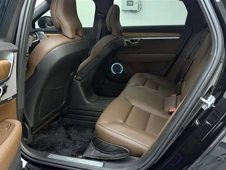 VOLVO S90 PLUG IN HYBRID