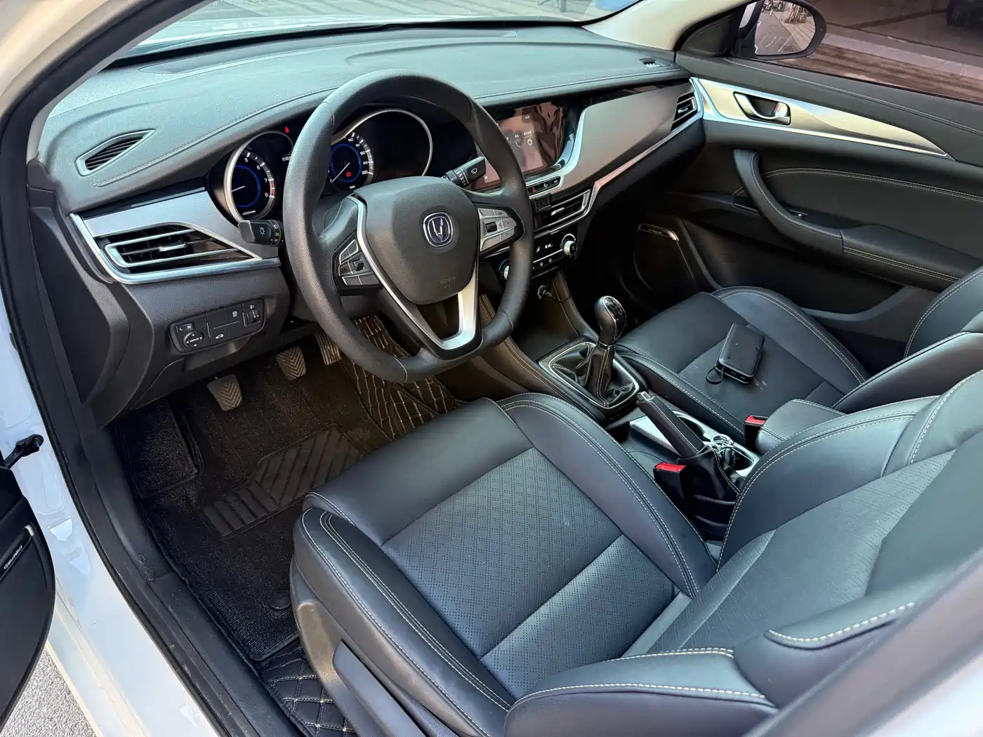 Photo 4 - Changan Eado