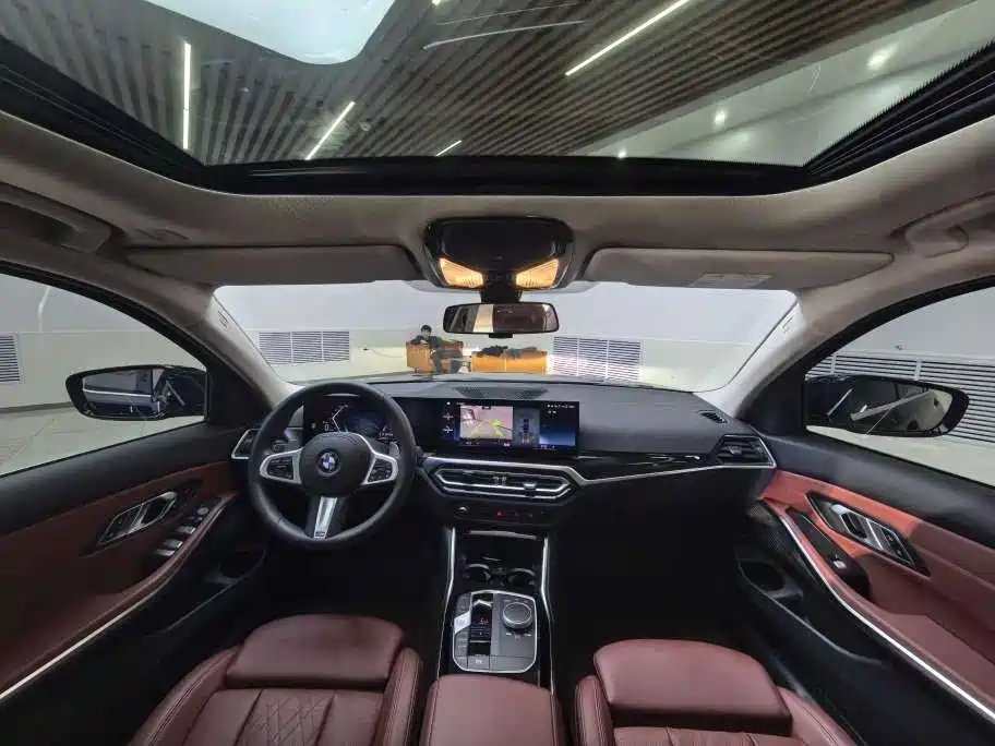 BMW 3 Series 2023 320Li M Sport Package фото 9
