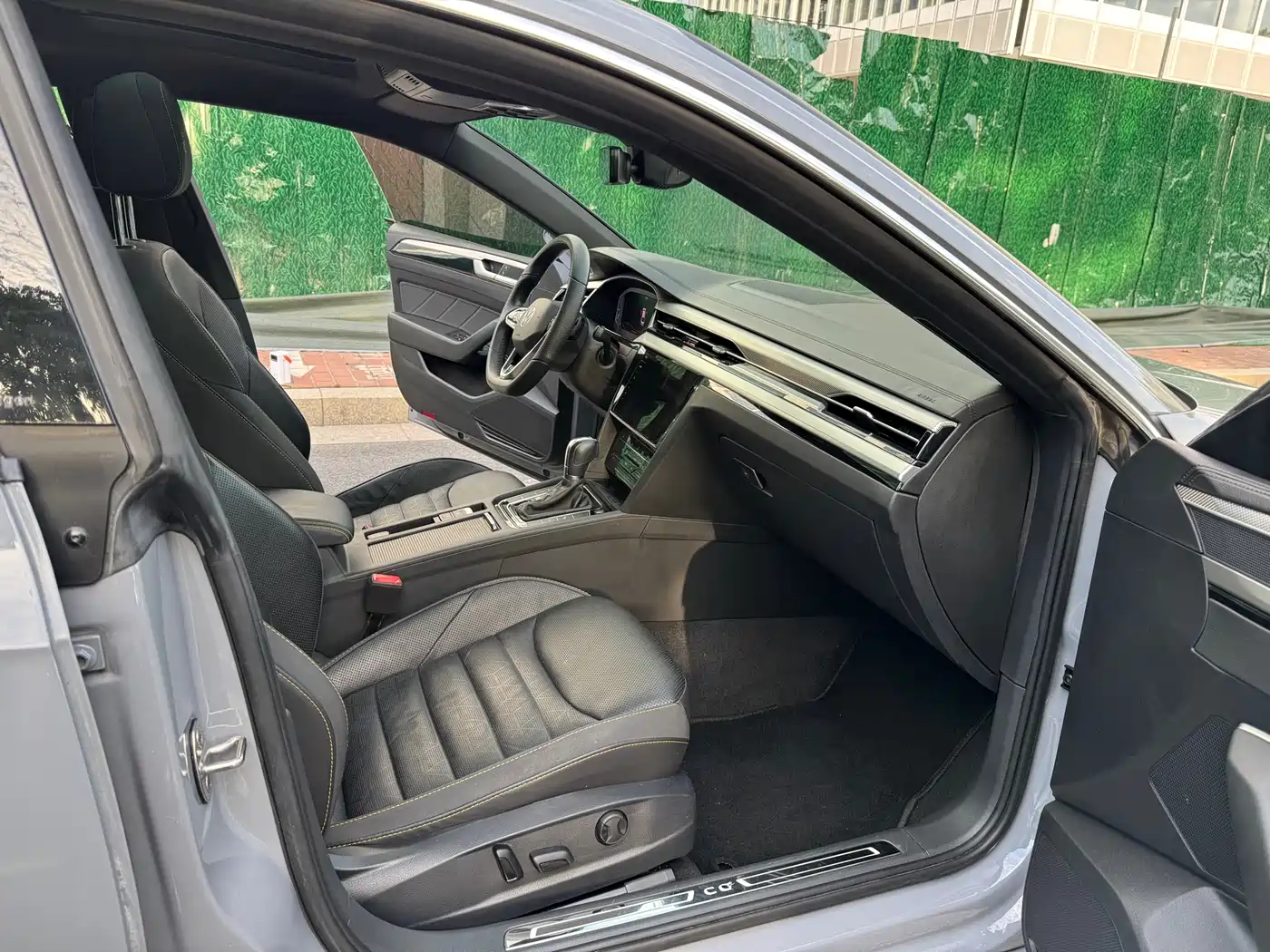 Volkswagen FAW-Volkswagen CC 2023 380TSI Eye-catching Edition фото 13