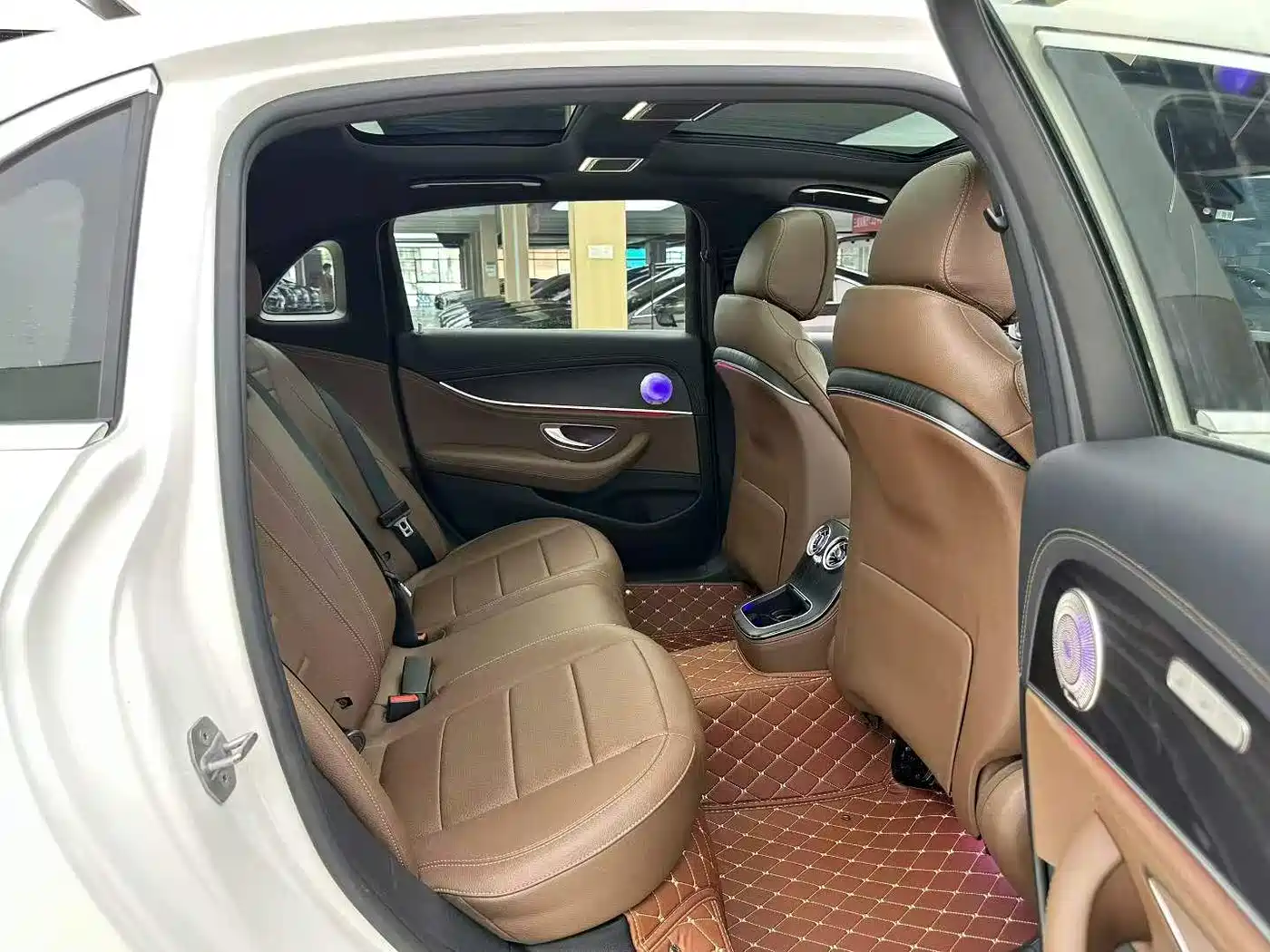 Mercedes-Benz E-Class 2021 E 300 L Sport Fashion фото 5