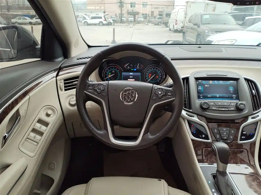 Buick LaCrosse 2013 2.0T SIDI Technology фото 7