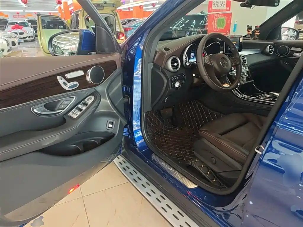 Mercedes-Benz GLC 2017 GLC 260 4MATIC Luxury фото 16