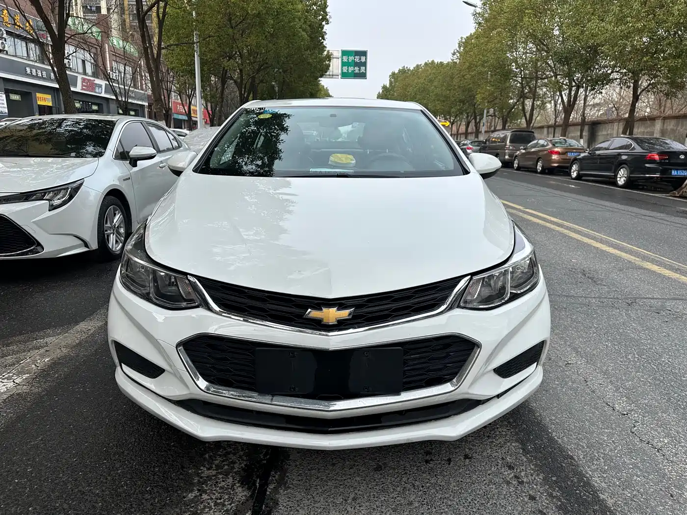 Chevrolet Cruze 2018 320 Automatic Pioneer Sunroof Edition фото 2
