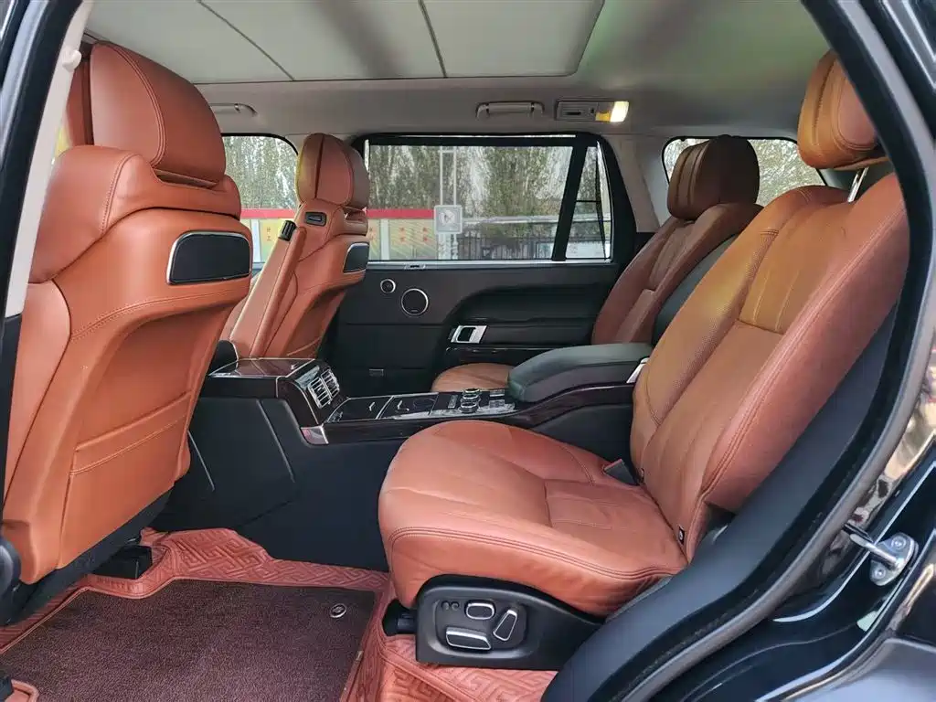 Land Rover Range Rover 2015 3.0 SC V6 Vogue SE Genesis Extended Edition фото 12
