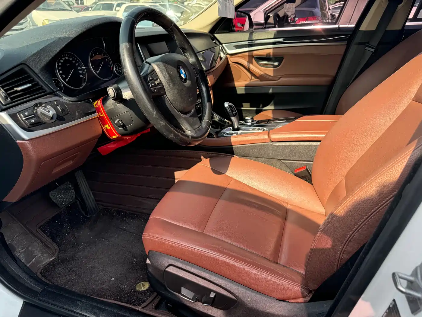 BMW 5 Series 2017 520Li Classic Edition фото 4