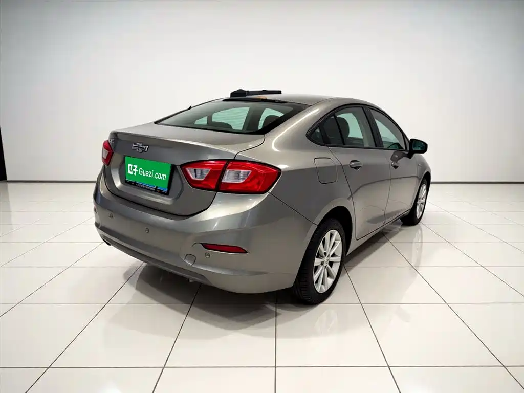 Chevrolet Cruze 2017 1.5L Automatic Pioneer Sunroof фото 4