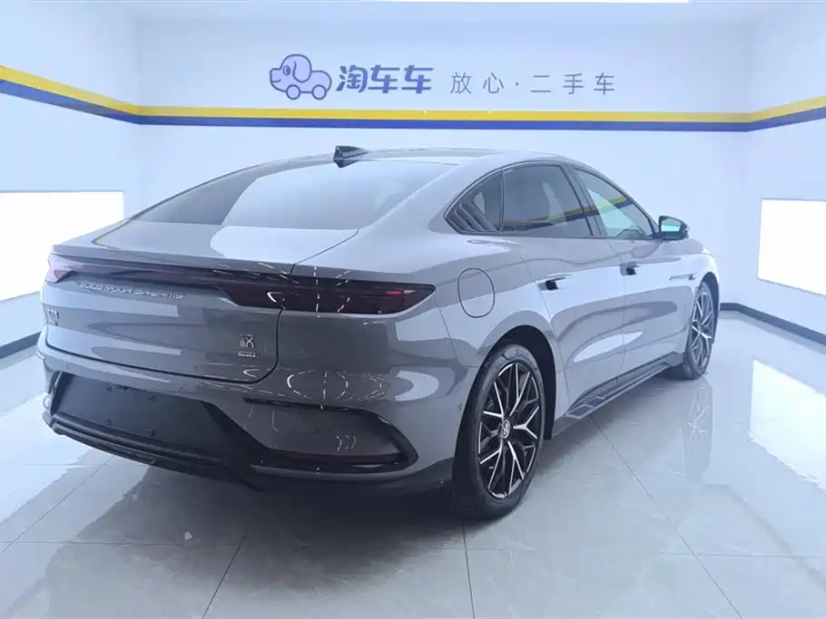 BYD Han 2025 DM-i Smart Driving Edition 125KM Honor фото 3