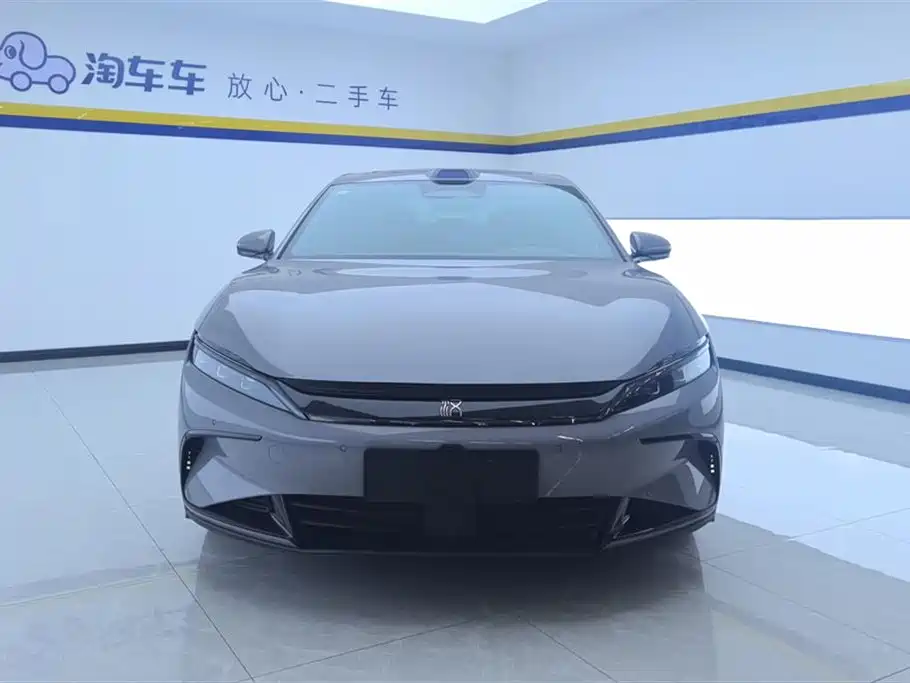 BYD Han 2025 DM-i Smart Driving Edition 125KM Honor фото 2