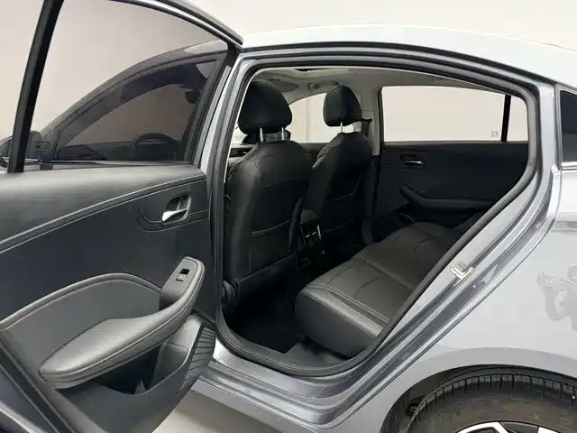 Roewe i5 2025 2024 1.5L CVT Prestige Edition