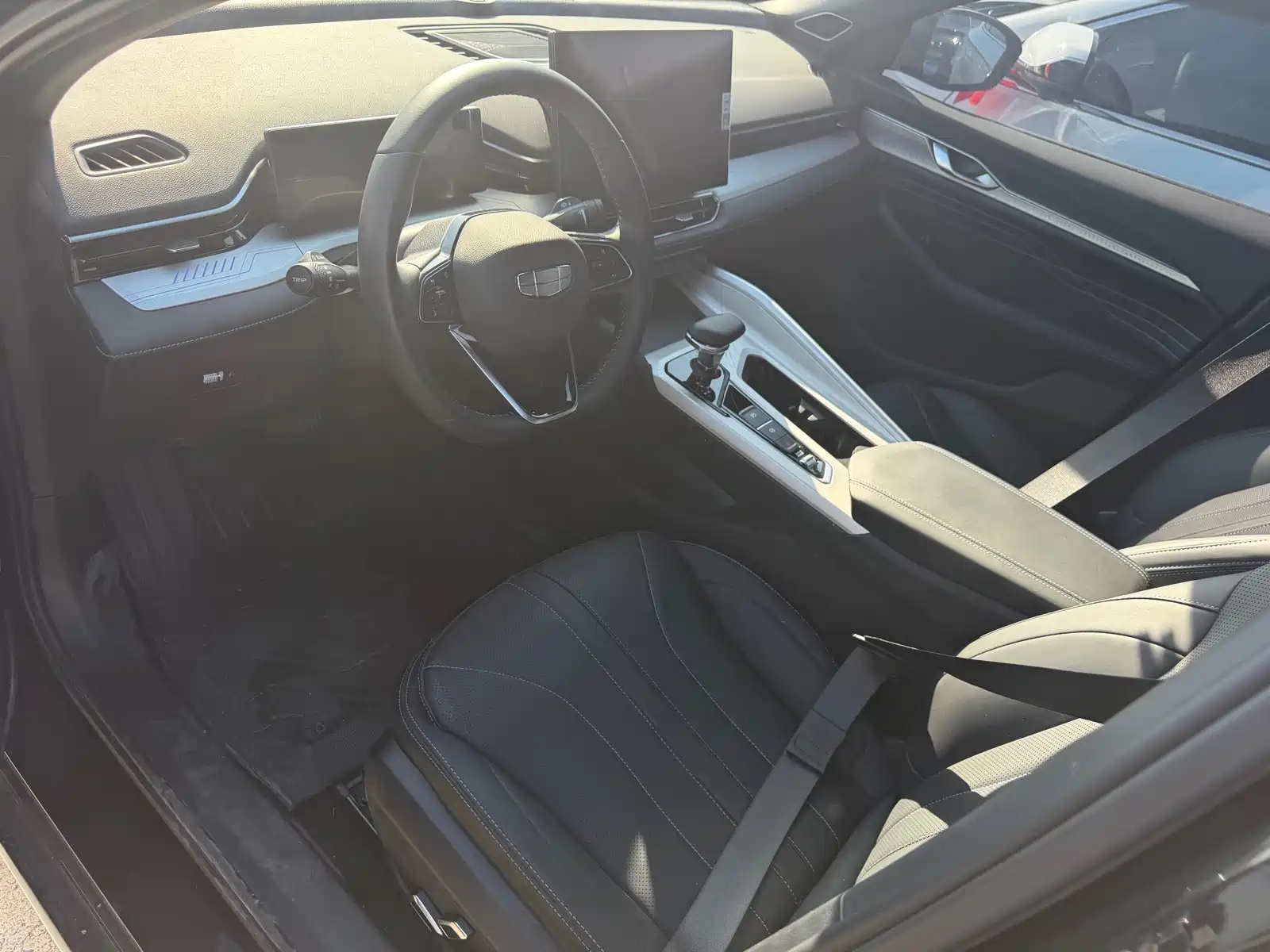 Фото 5 - Geely Preface