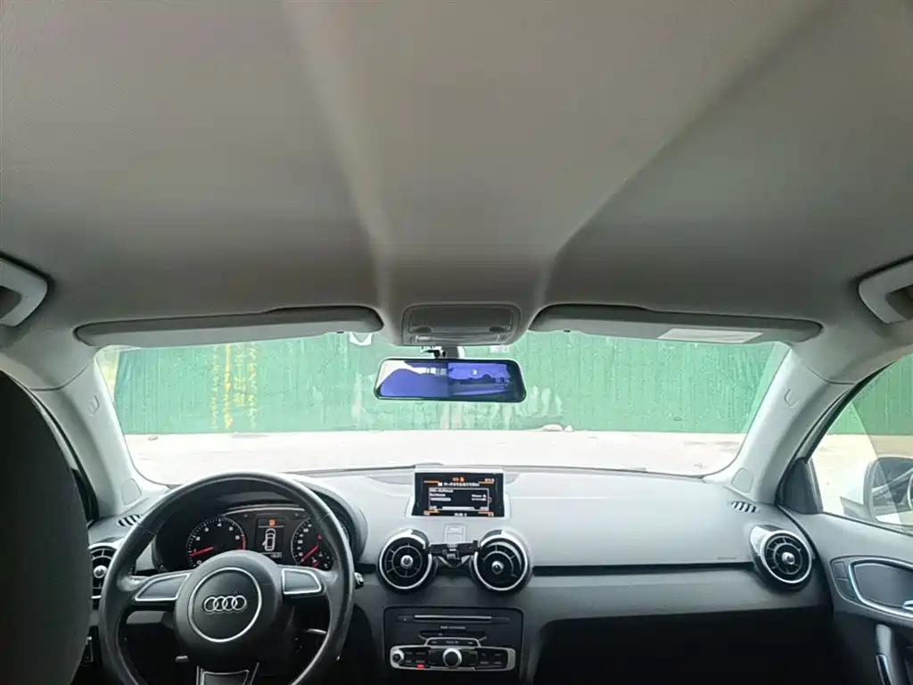 Audi A1 2016 30 TFSI Sportback Design Style Edition фото 18