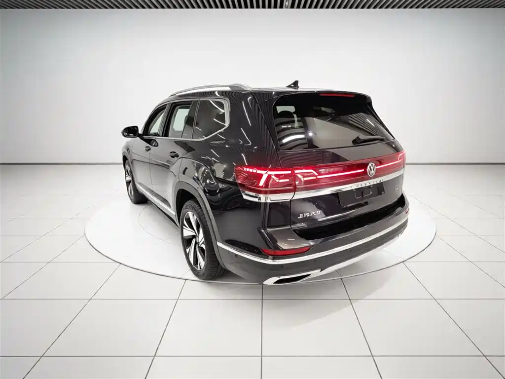 Volkswagen Teramont 2023 530 V6 AWD Premium Luxury Edition фото 5