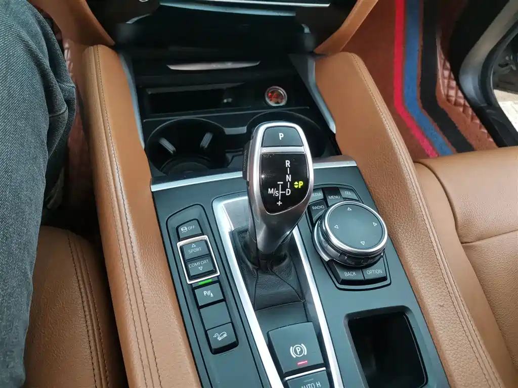 BMW X6 2015 xDrive35i Leading Type фото 10