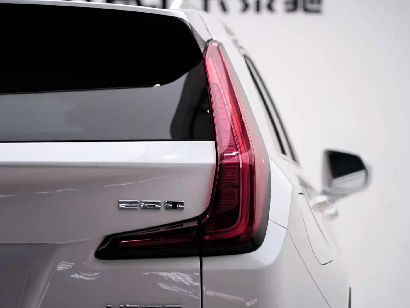 Cadillac XT4 2021 28T FWD Premium Edition фото 23