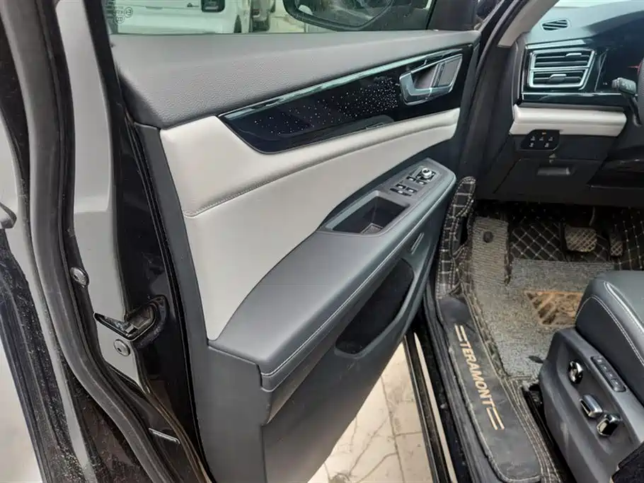 Volkswagen Teramont 2022 380TSI 4MOTION Premium Luxury фото 7