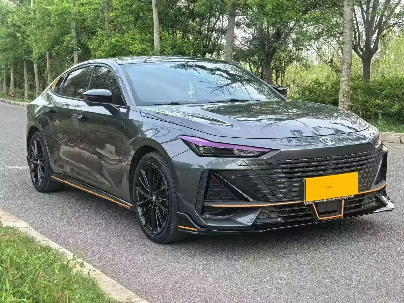 CHANGAN UNI-V