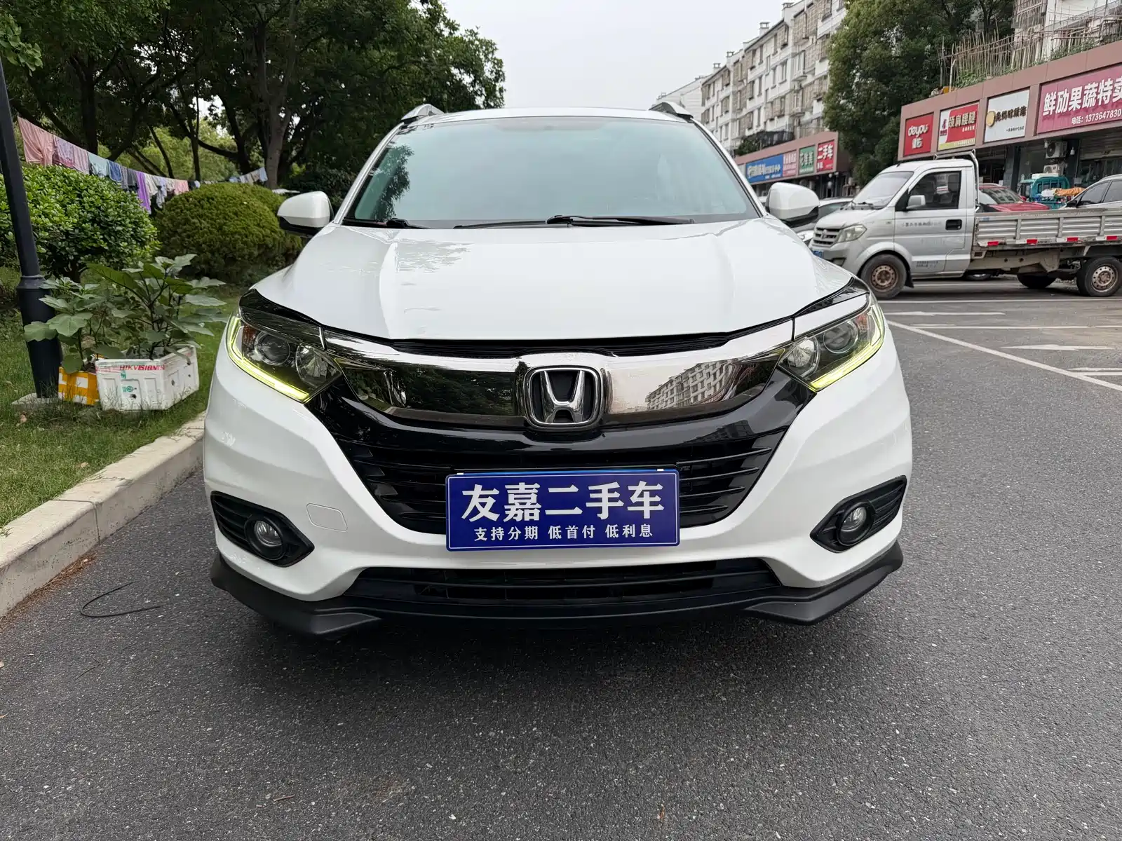 Фото 2 - Honda Vezel