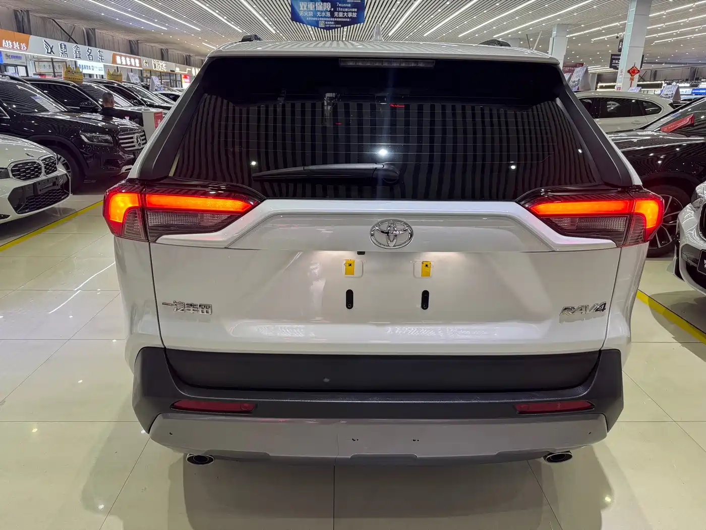 Toyota RAV4 Rongfang 2021 2.0L CVT 2WD Trend фото 8