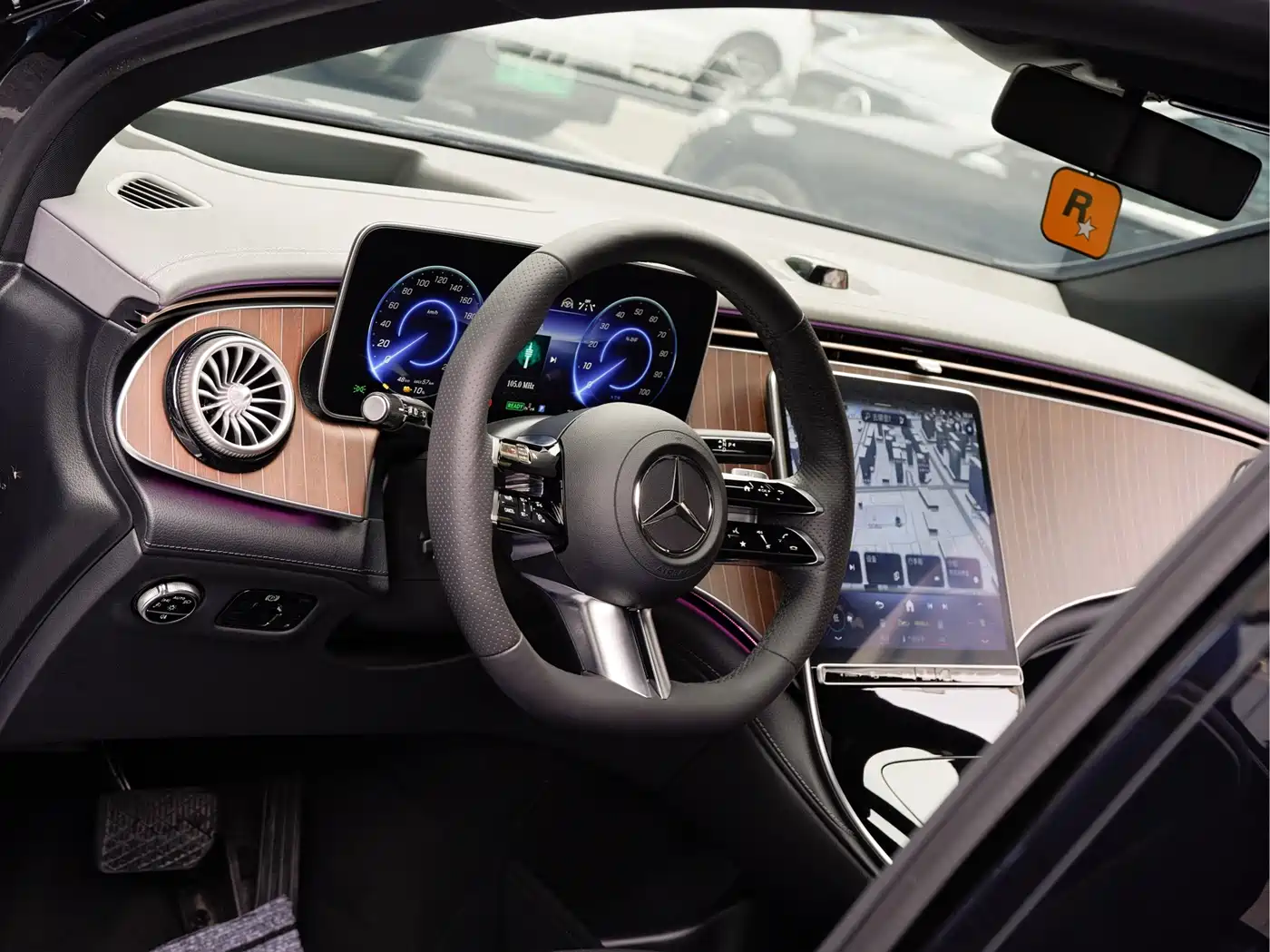 Mercedes-Benz EQE SUV 2023 350 4MATIC Luxury Edition фото 10