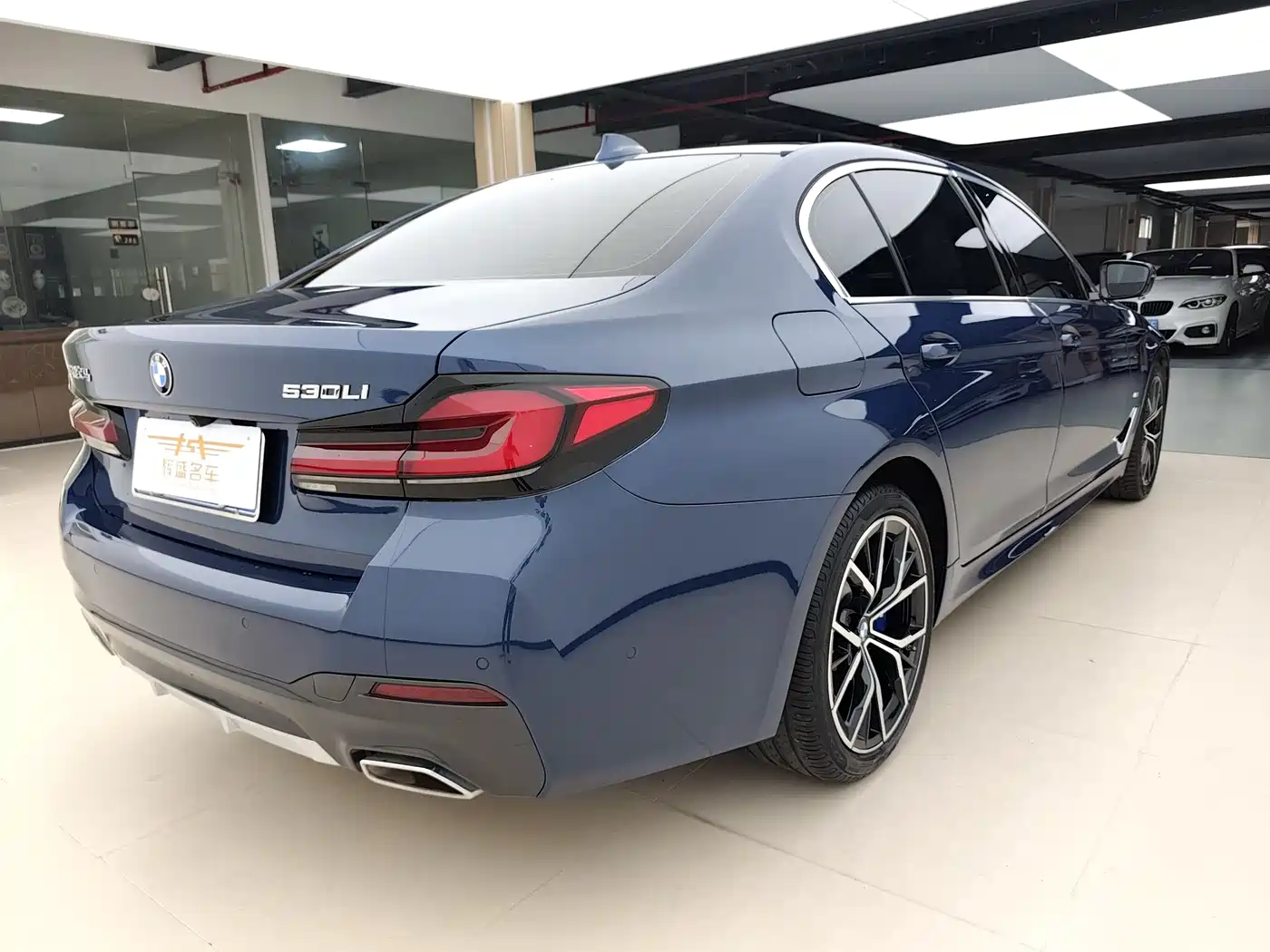 BMW 5 Series 2021 530Li Premium M Sport Package фото 6