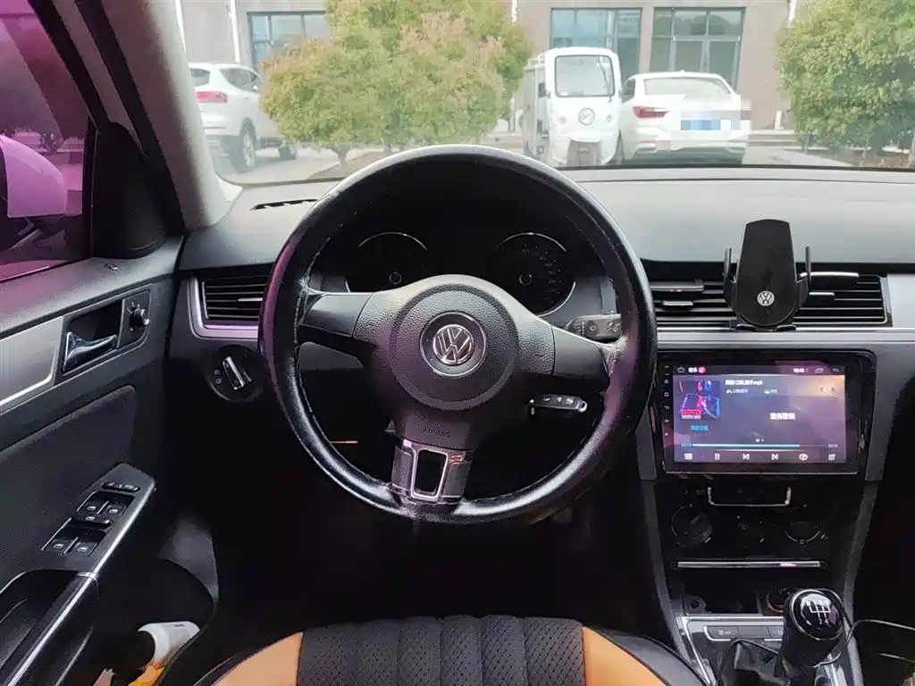 Volkswagen Bora 2015 Quality Edition 1.6L Manual Fashion фото 6