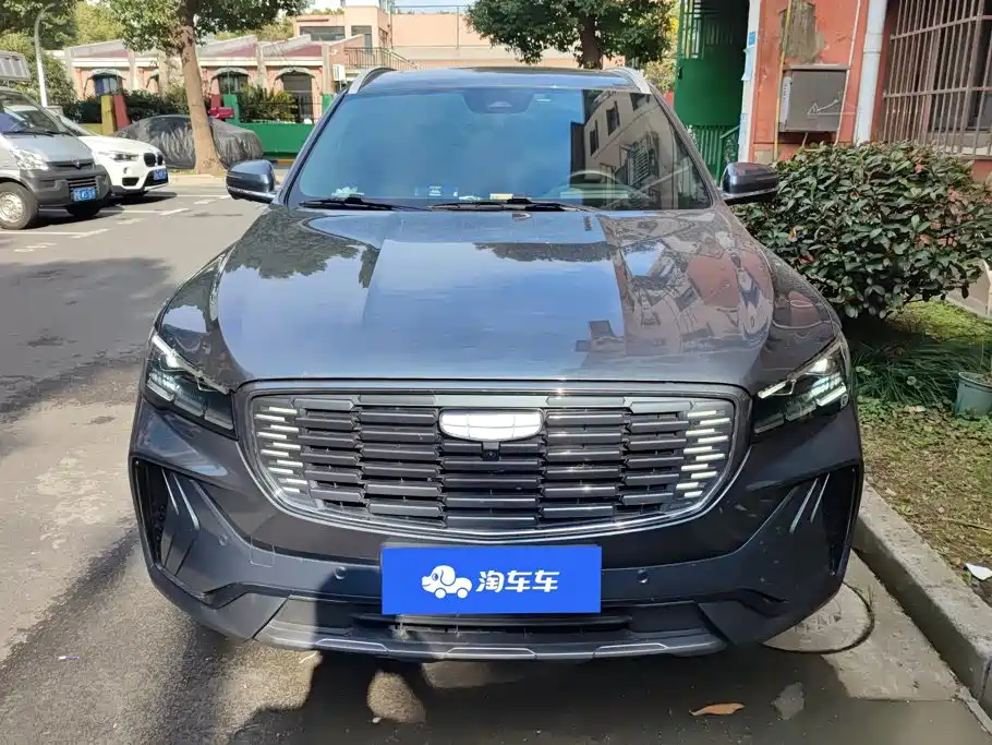 Фото 2 - Geely Xingyue L