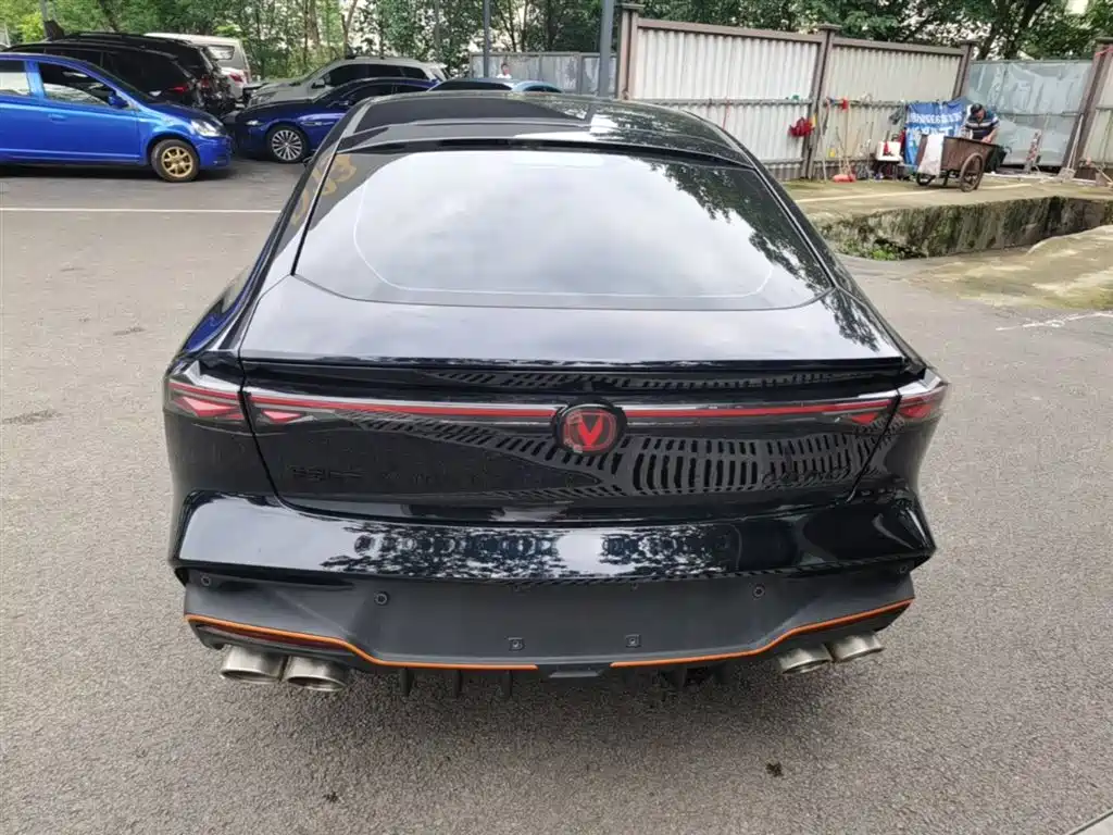 CHANGAN UNI-V