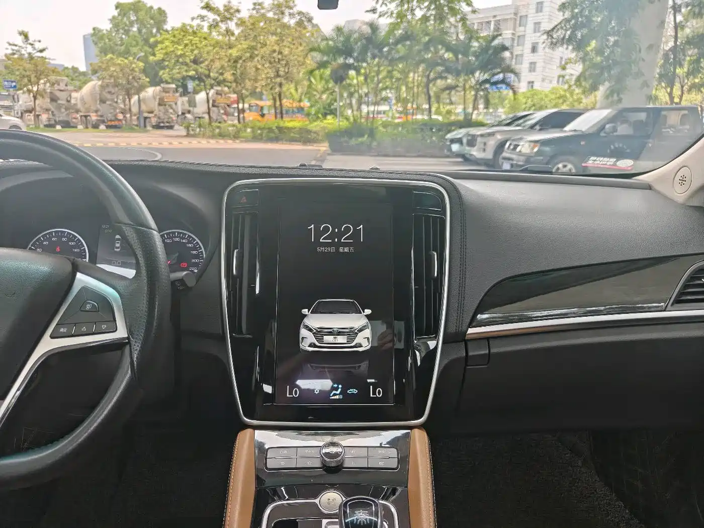 BYD Qin New Energy 2018 1.5T Smart Premium фото 18