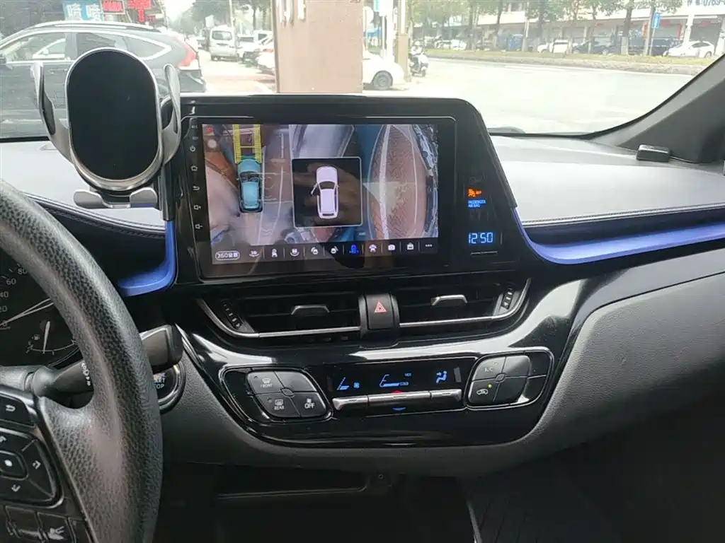 Toyota C-HR 2018 2.0L Leading Edition China VI фото 13
