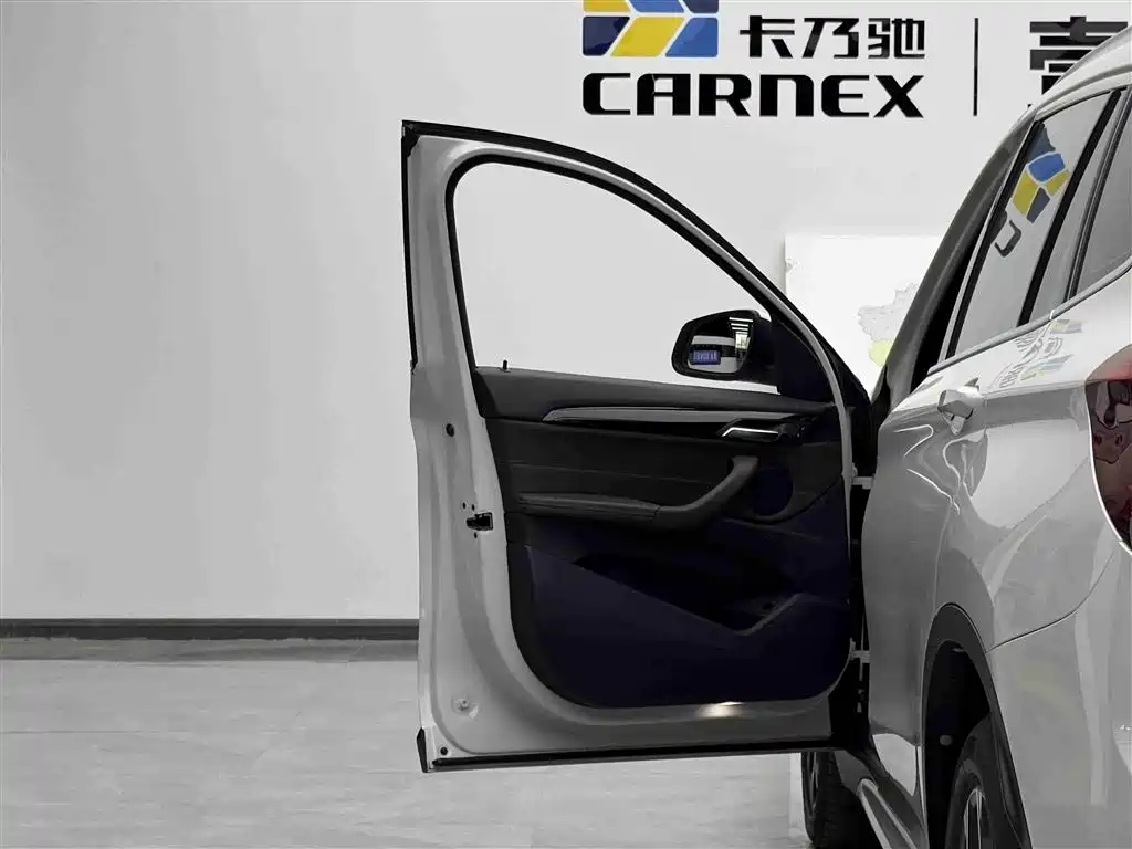 BMW X1 2020 sDrive25Li Leading Model фото 5